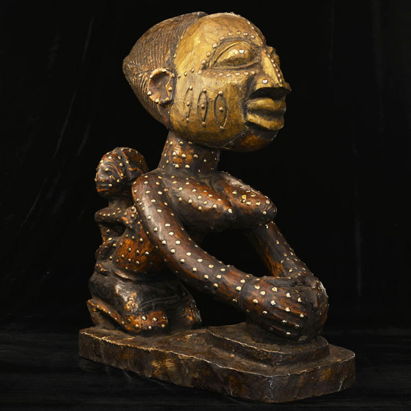 Yoruba motherhood statue