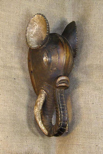 Babanki Elephant Mask 4 Right Angle