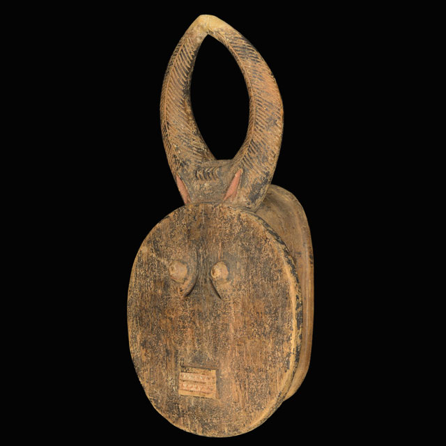 African baule mask 110 Left Angle