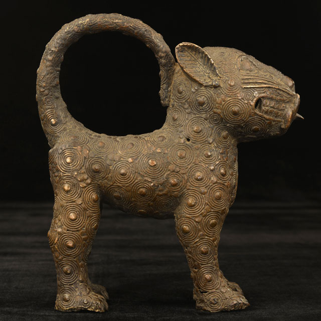 African Benin Bronze royal leopard 39 Right Side