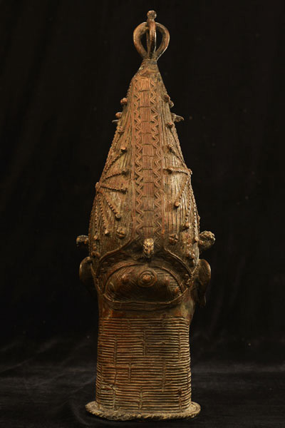 Benin Ile-Ife Bronze 35 back