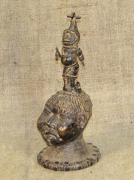 African Benin Bronze 14 Left Angle