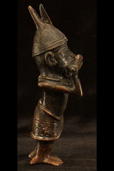 Benin Bronze 18 Right Side