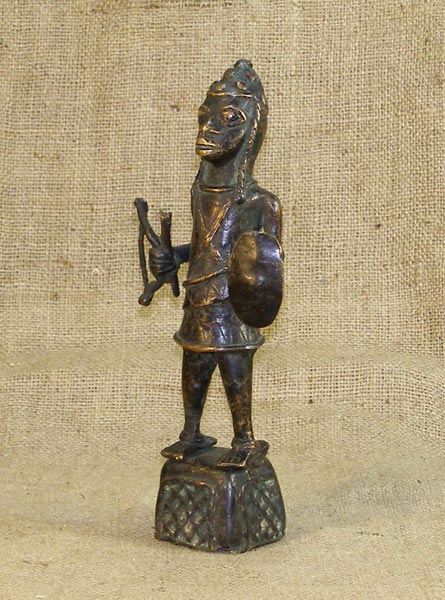 Benin Bronze 9 Left Angle