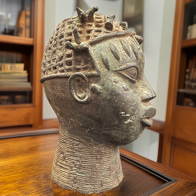 African Benin Ile Ife bronze 70 Right Side