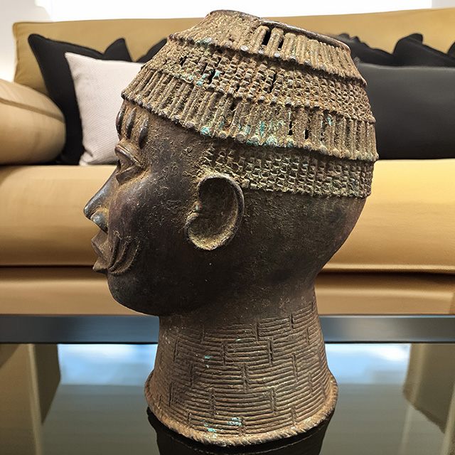 African Benin Ile Ife bronze 90 left side