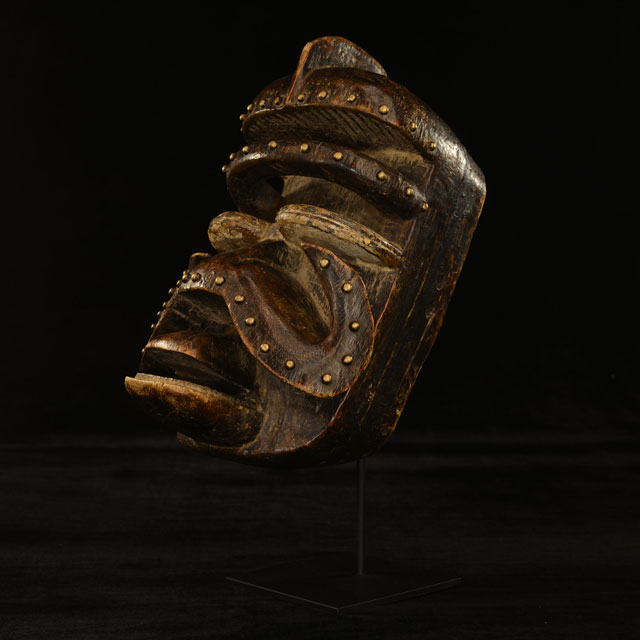 African Bete Mask 9 Left Angle