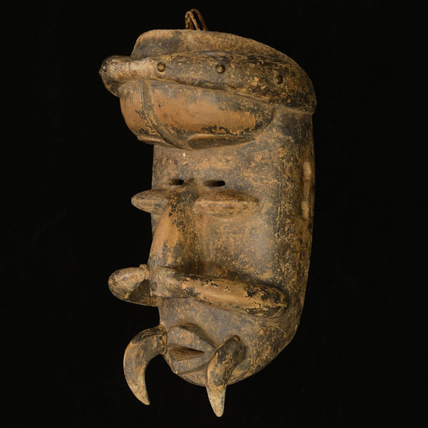 African Bete mask 12 Left Angle