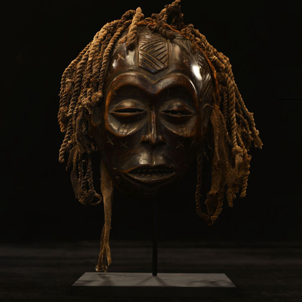 African Chokwe mask