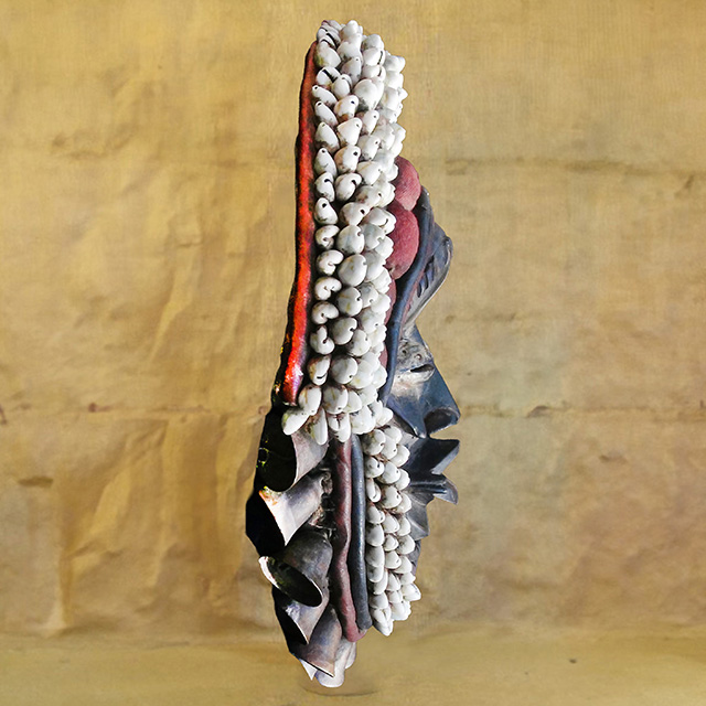 Dan mask 80 Right Side - Click for a more detailed view of this African Mask. African Dan mask 80 Right Side
