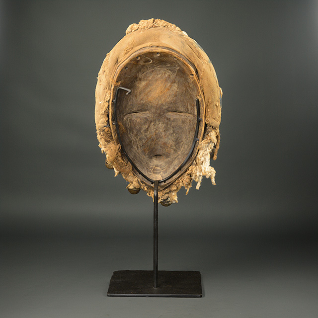 Dan mask 81 back - Click for a more detailed view of this African Mask. African Dan mask 81