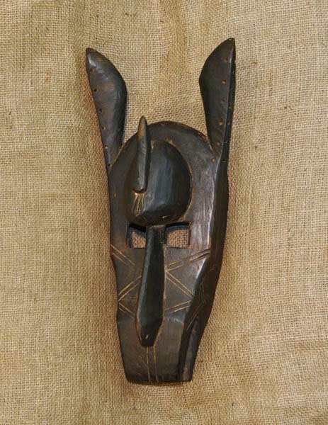 Dogon Rabbit Mask 29 Left Angle