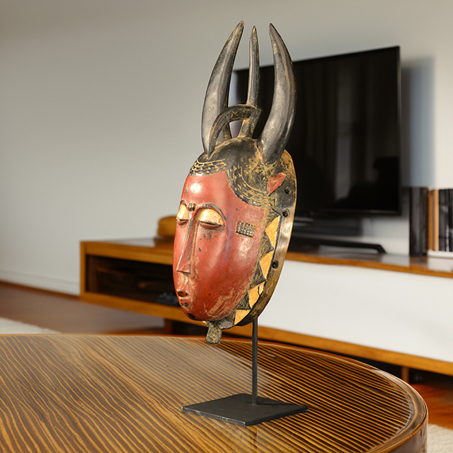 Guro Mask 64 Left Angle
