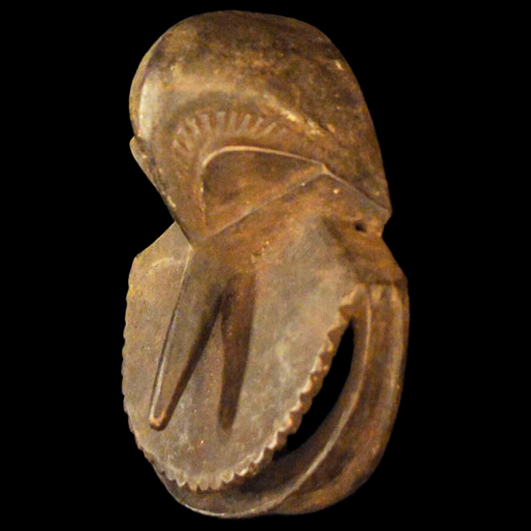 Hemba Mask 14 Left Angle