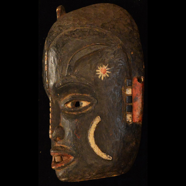 Igbo Mask 25 Left Angle