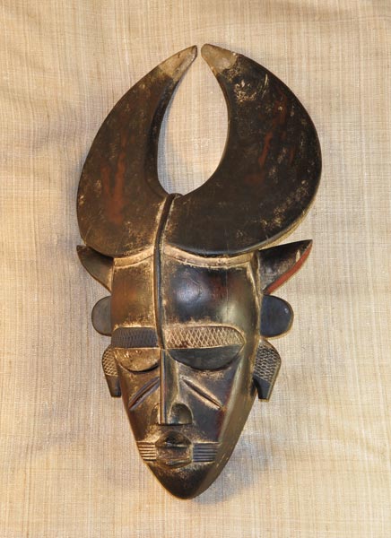 African Jimini Mask 14 Left Angle