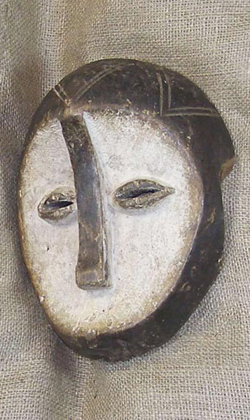 Kwele Mask 15 Left Angle