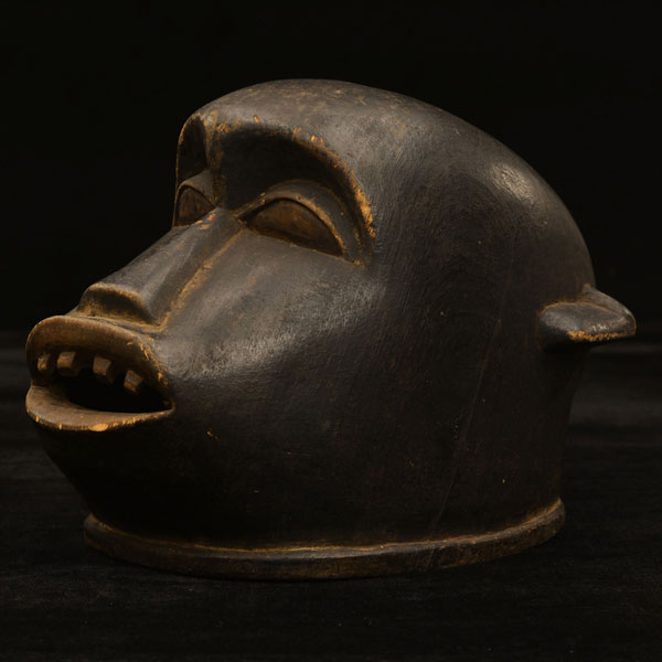 Makonde Lipiko Helmet Mask