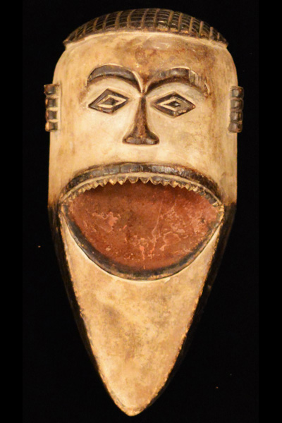 Mambila Mask 2 front