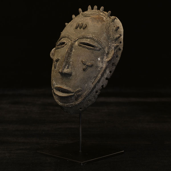 African bronze marka mask 61 Left Angle