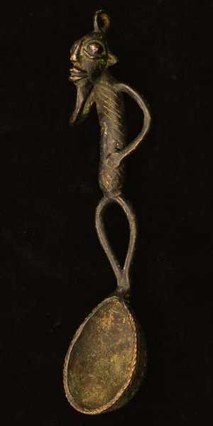 African Namji bronze Left Angle
