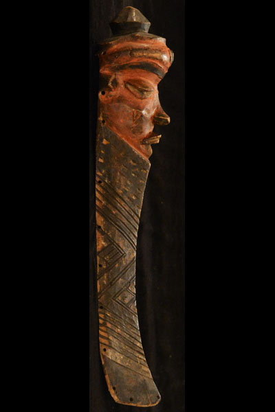 Pende Mask 5 Right Side