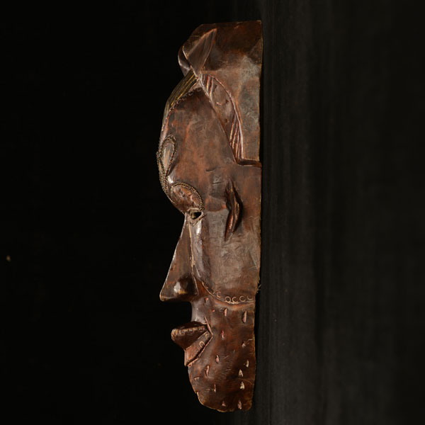 African Tikar mask 45 left side