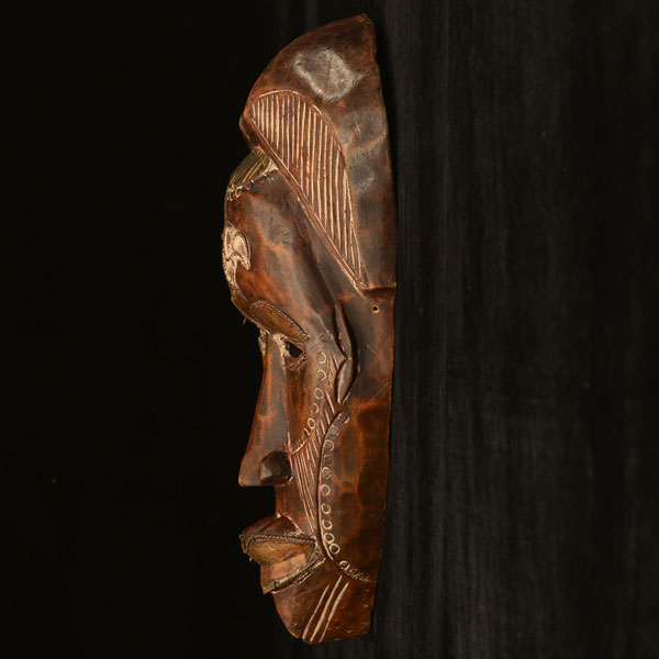 African Tikar mask left side