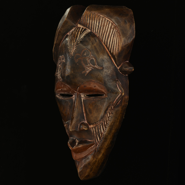African Tikar mask Left Angle