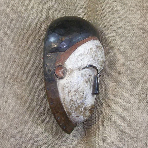 African Traditional art from the Vuvi Tribe - African Mask