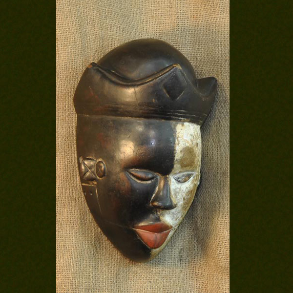 African Traditional art from the Yoruba Tribe - African Mask