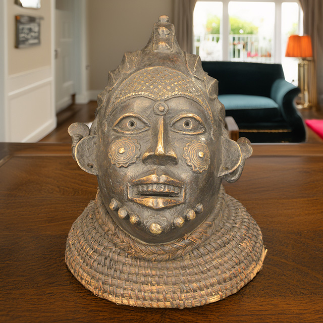 Yoruba bronze 36
