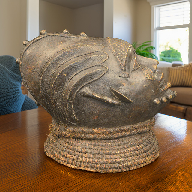Yoruba bronze 36 Right Side