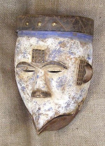 Yoruba Mask 17 Left Angle