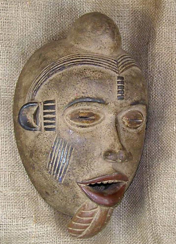 Yoruba Mask 19 Right Angle