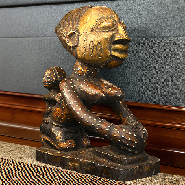 Yoruba motherhood statue