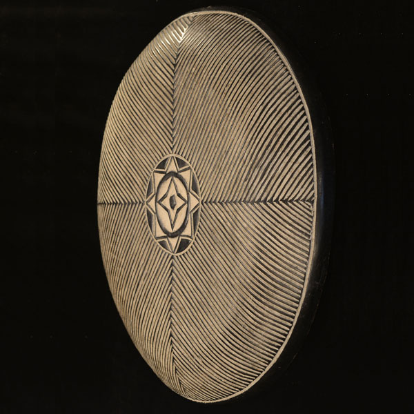 Zulu Shield 17 Left Angle